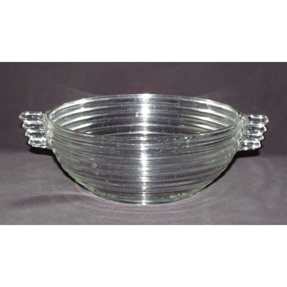 Anchor Hocking MANHATTAN Horizontal Ribbed Crystal Medium Two-Handled Salad Bowl - Picture 3 of 3